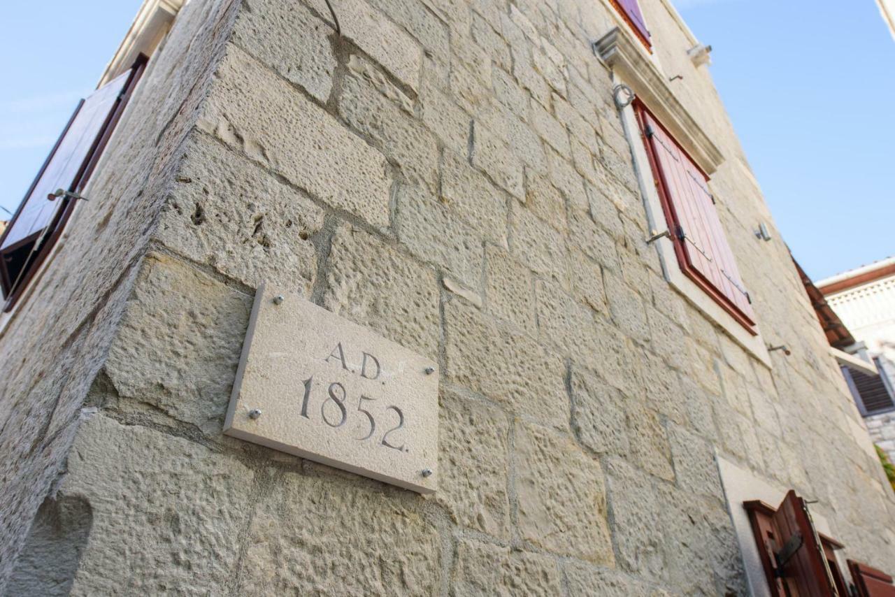 Studio Apartment Lena Kastela Exterior photo